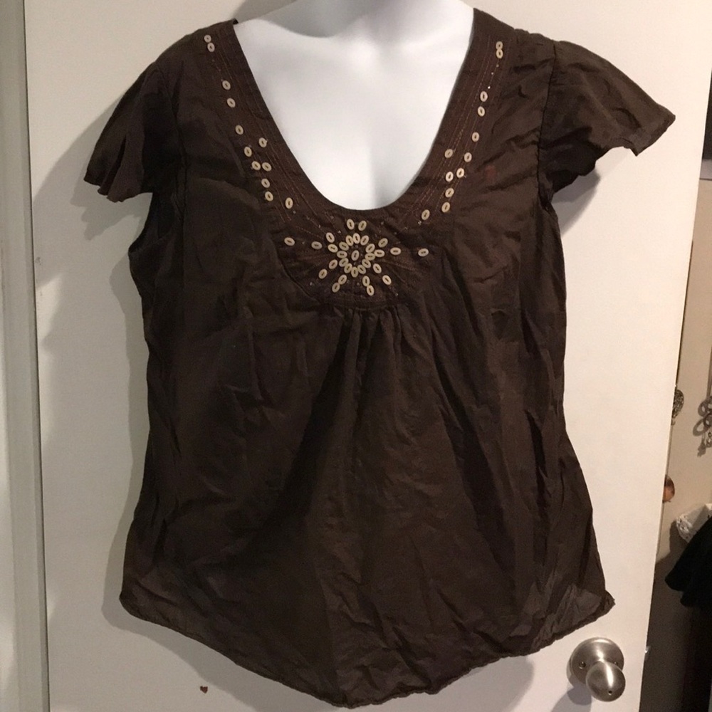 Cute brown top